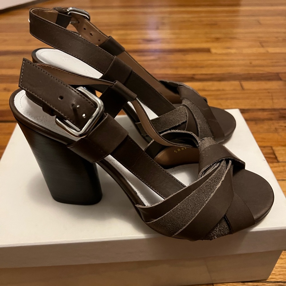 Beautiful NEW Maison Margiela sling back heels size 40.5!
